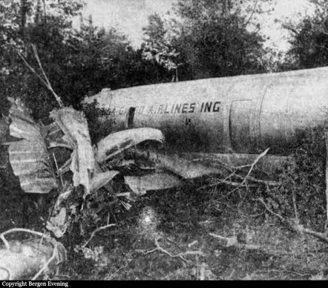 Regina Cargo Airlines, lsf United States Air Force - USAF · N9406H accident — 0,8 km from Teterboro Airport, NJ (TEB), 1950-05-27 — photo 1