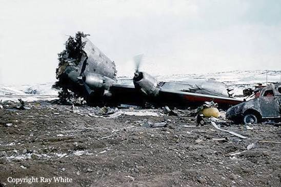 United States Air Force - USAF · 52-0991 accident — Iqaluit-Frobisher Bay Airport, NU (YFB), 1955-04-27 — photo 2