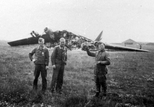 British Overseas Airways Corporation - BOAC · G-ADSZ accident — Merville Airport (HZB), 1940-05-23 — photo 1