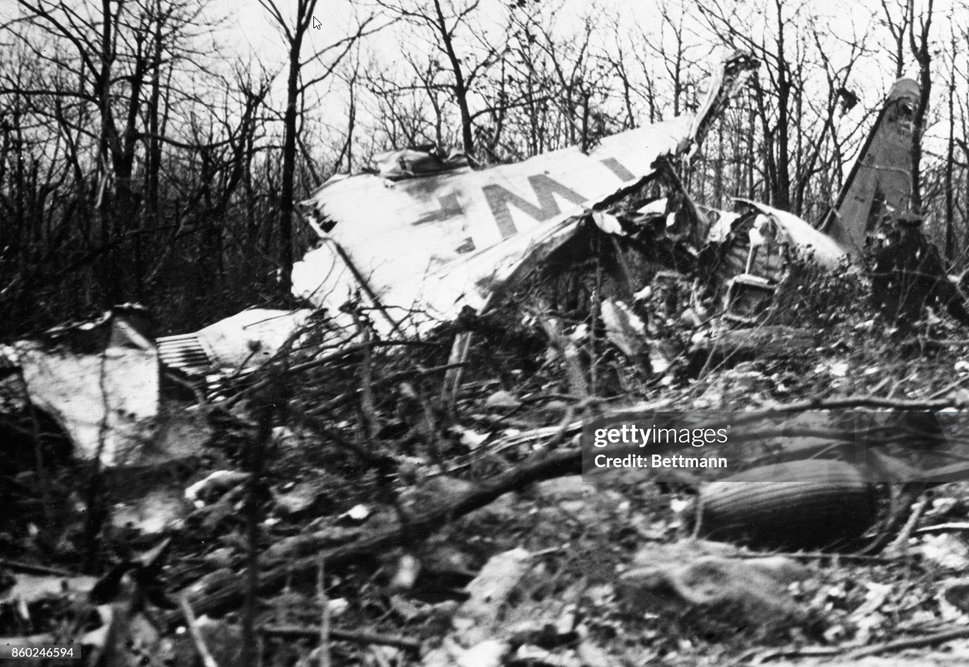 Transcontinental & Western Air - TWA 1 accident — 5 km SE of Fairchance, PA, 1936-04-07 — photo 1